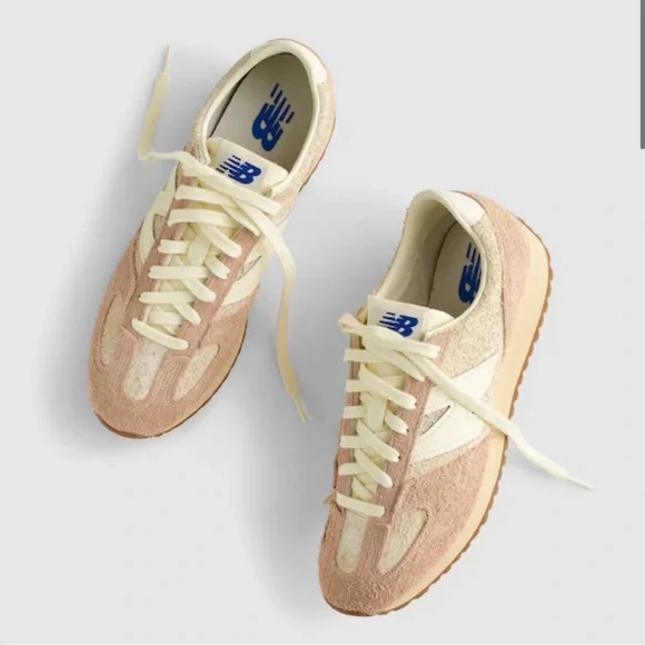 New Balance® Unisex 471 Sneakers size 7 - Picture 1 of 4